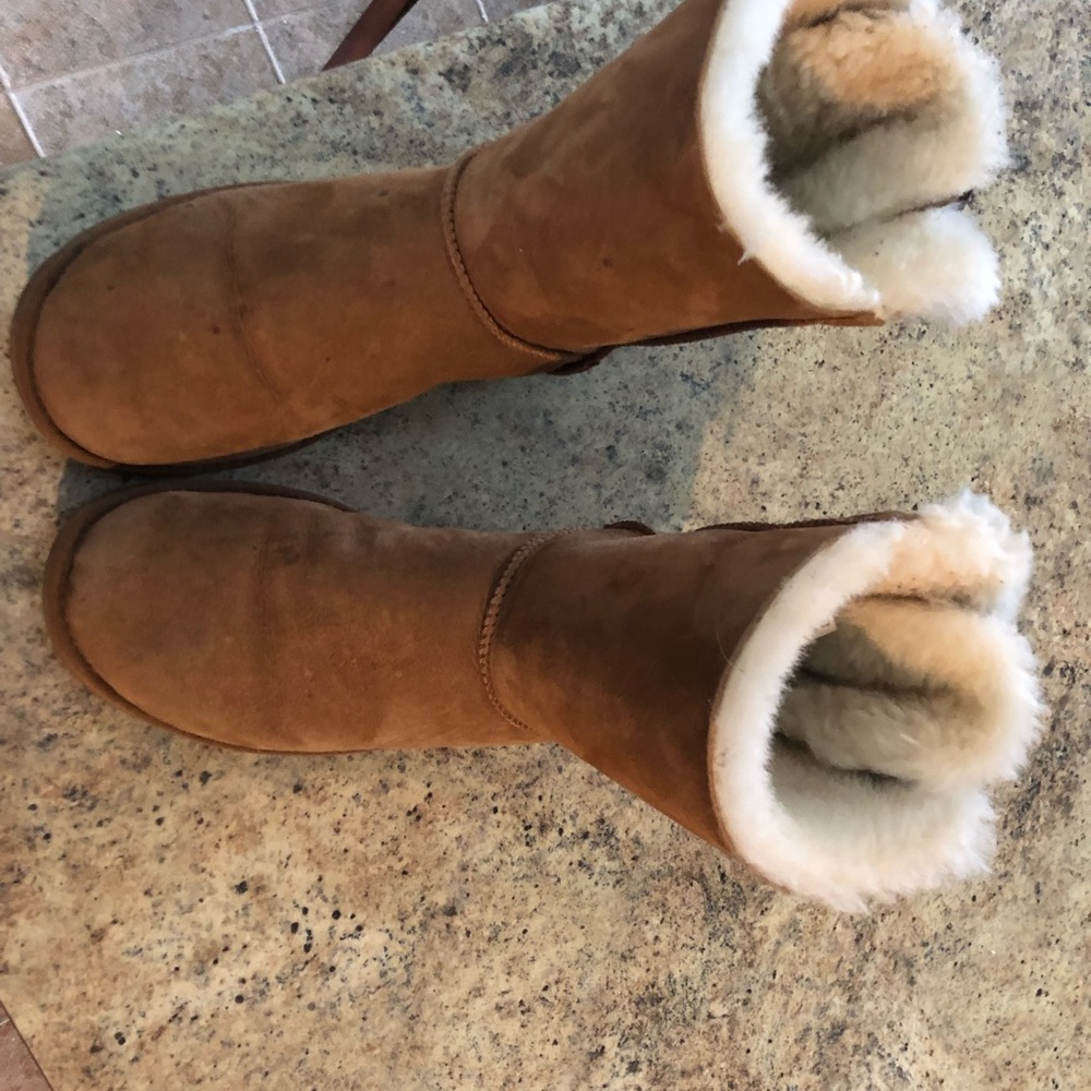 Ugg Bailey Bows